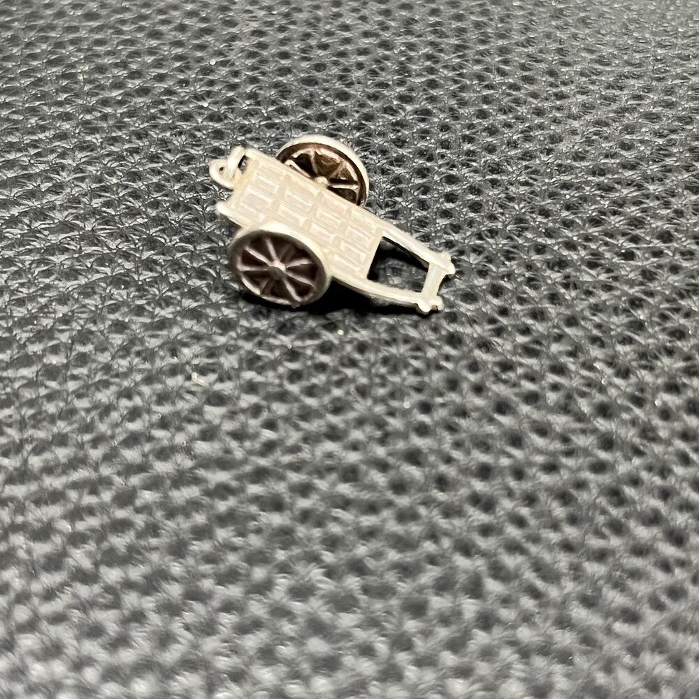 Vintage Farm Cart Sterling 925 Silver Dangle Charm Moving Wheels Asian. V5